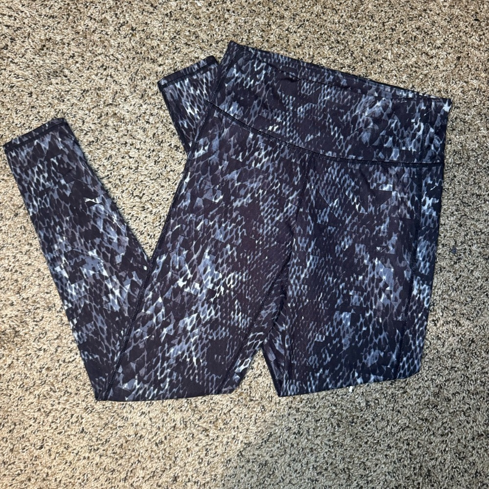 Athleta Black and Gray Patterned Leggings